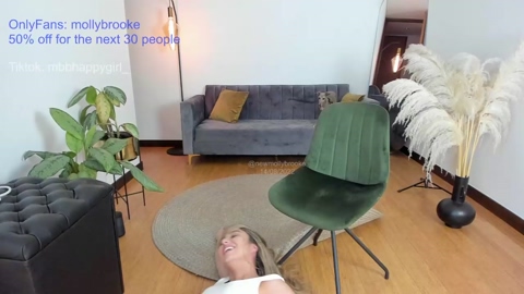 newmollybrooke  15-08-2022